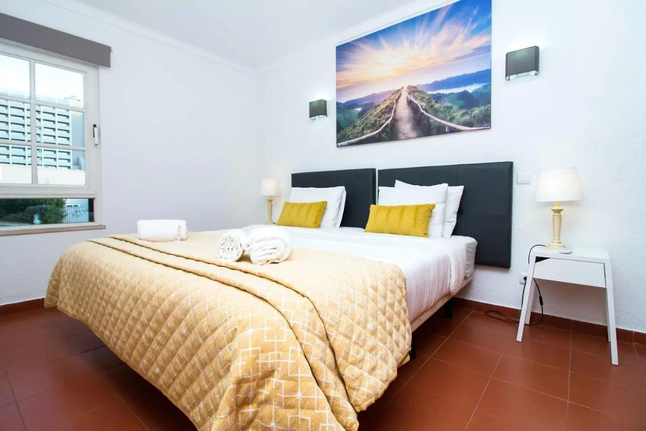Pearl Apartment - Pool View & Top Location & Albufeira Portugal