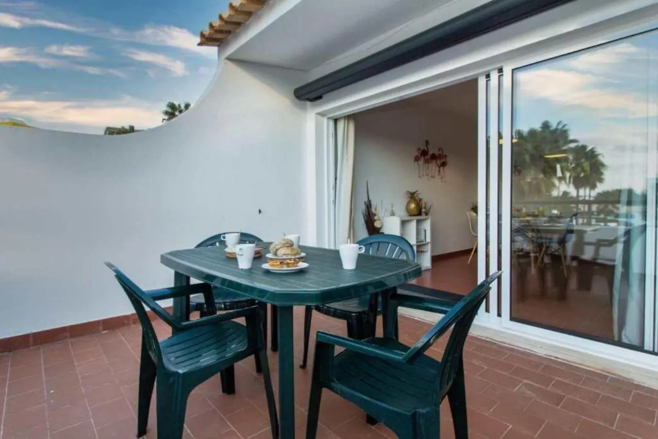 Pearl Apartment - Pool View & Top Location & Albufeira 0*,  Portugal